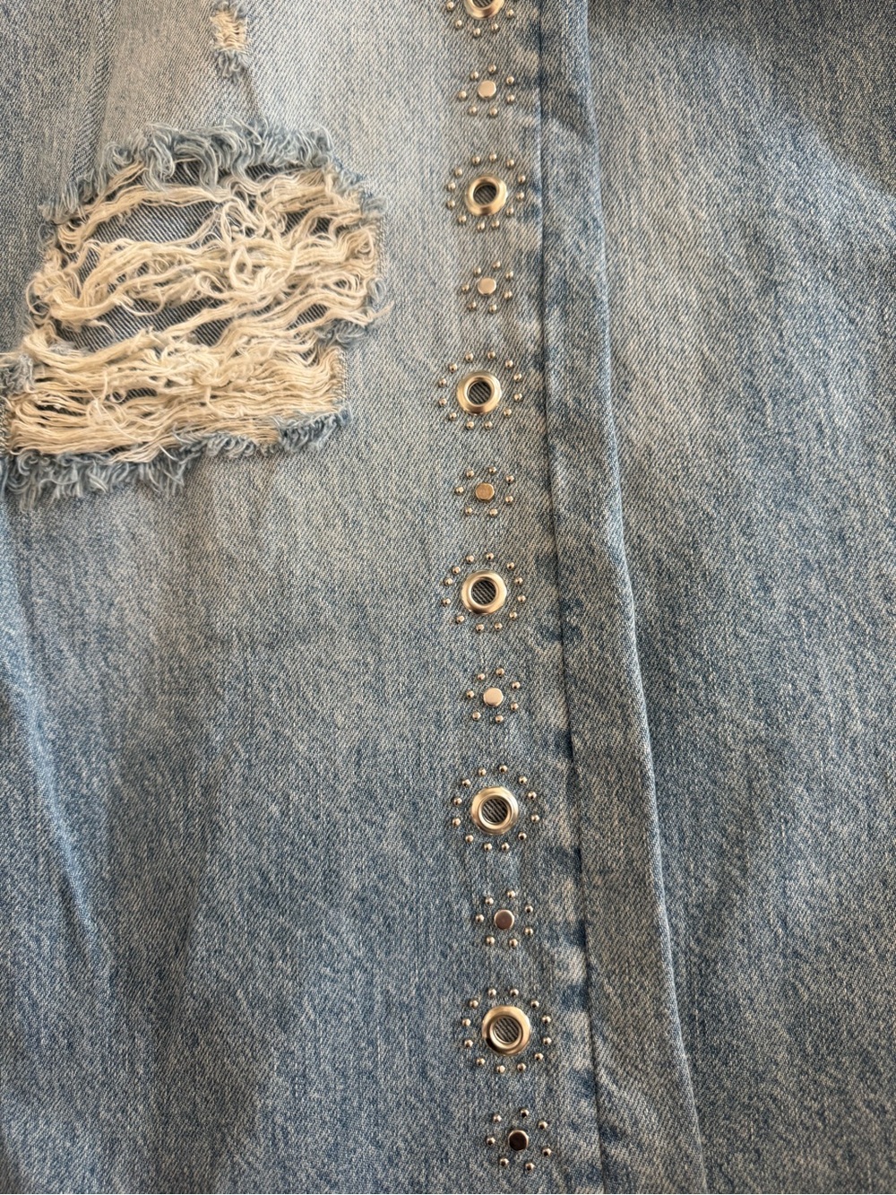 NWOT Women's Free People We The Free Tennessee Low-Rise Boyfriend Studded Jeans - Picture 5 of 10